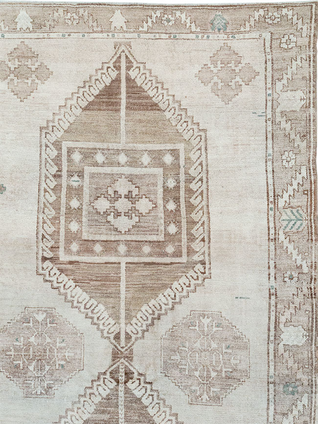 Vintage Turkish Anatolian Room Size Carpet, No.31952 - Gsblank