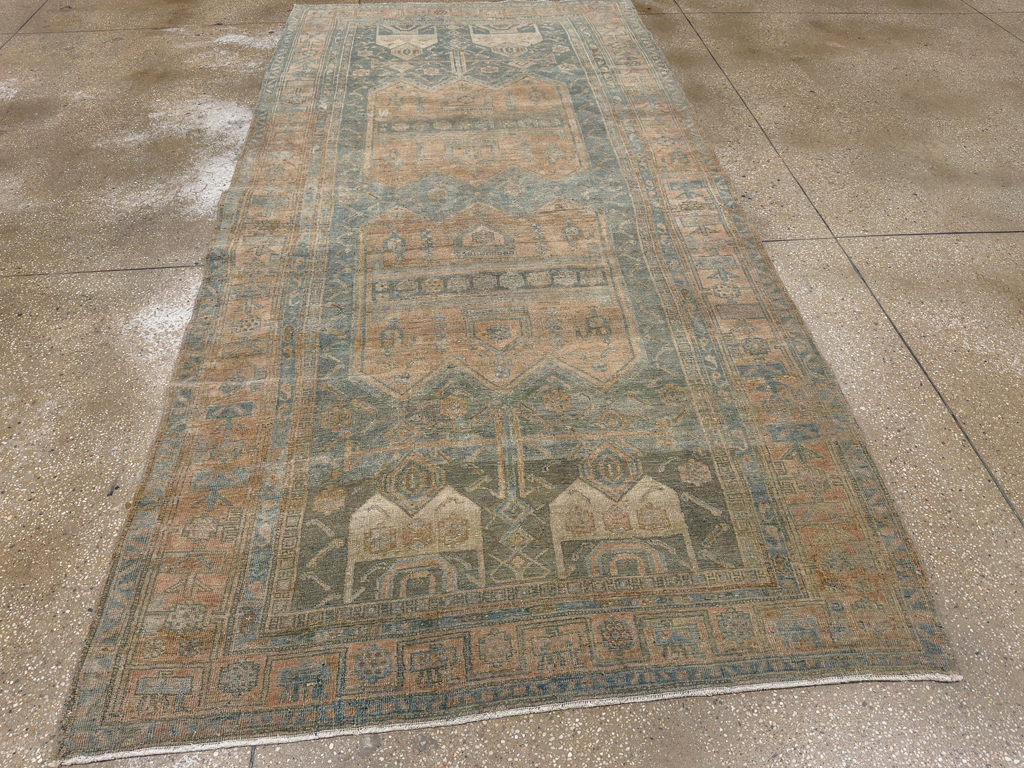 Antique Persian Lori Small Gallery Carpet, No.31981 - Gsblank