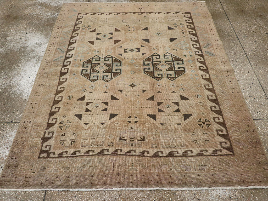 Vintage Persian Lori Accent Rug, No.31995 - Gsblank