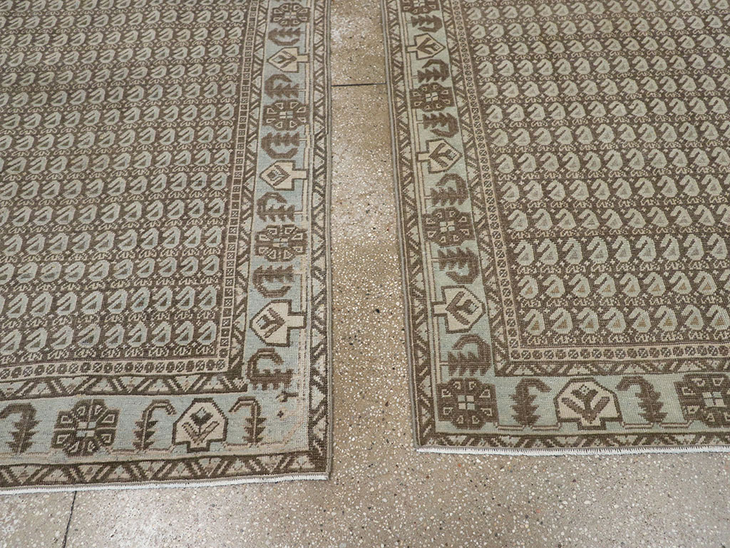 Vintage Persian Veece Accent Rug (Pair: 1 of 2), No.32003 - Gsblank