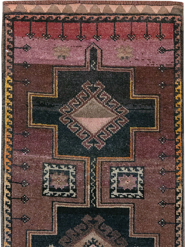 Vintage Turkish Anatolian Long Runner, No.32004 - Gsblank