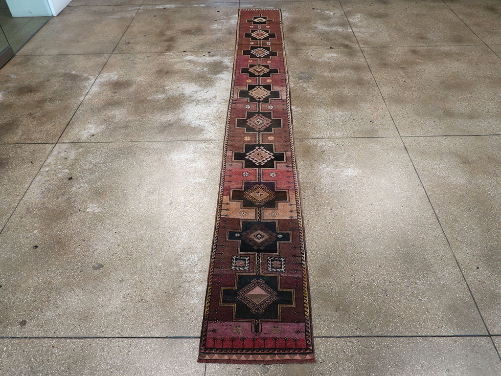 Vintage Turkish Anatolian Long Runner, No.32004 - Gsblank