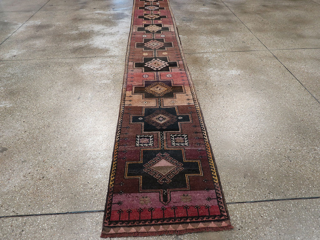 Vintage Turkish Anatolian Long Runner, No.32004 - Gsblank