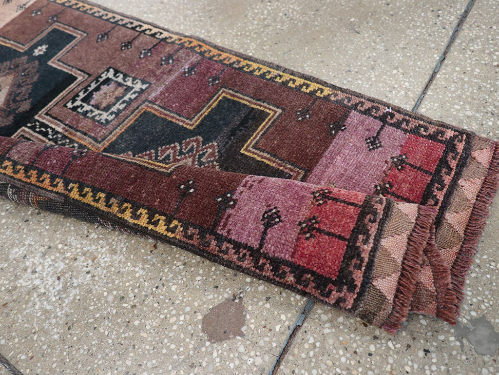Vintage Turkish Anatolian Long Runner, No.32004 - Gsblank