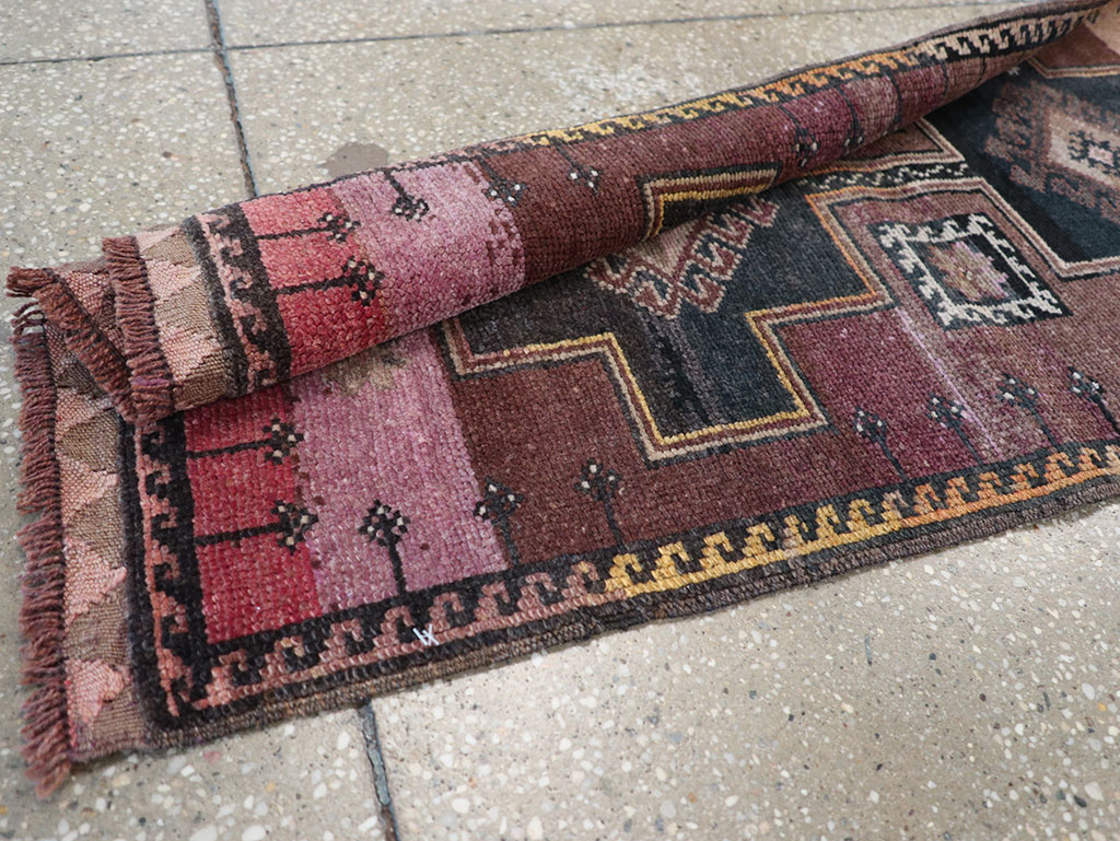 Vintage Turkish Anatolian Long Runner, No.32004 - Gsblank