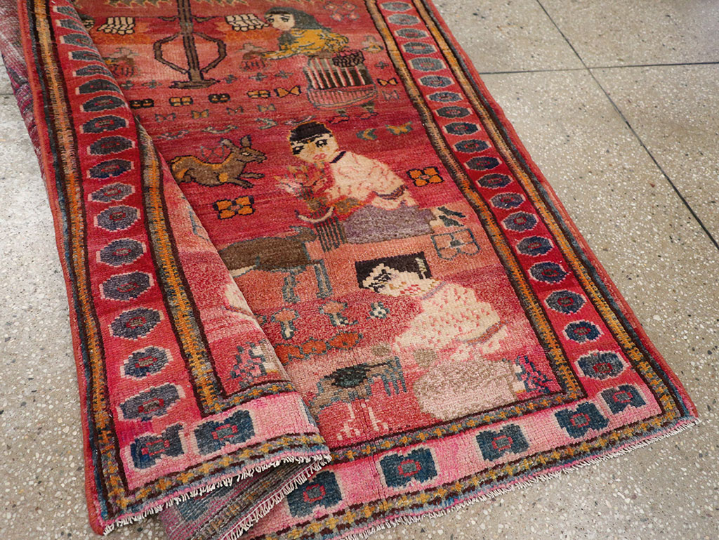 Vintage Persian Lori Pictorial Rug, No.32031 - Gsblank