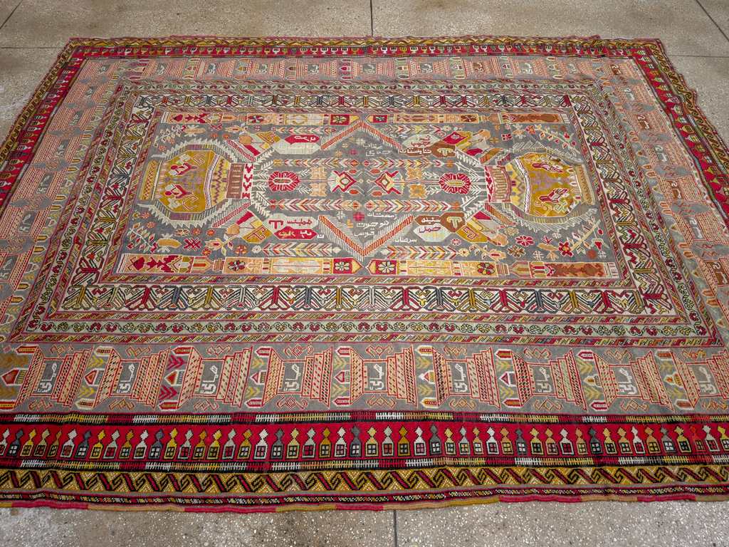 Vintage Turkish Anatolian Accent Rug, No.32074 - Gsblank