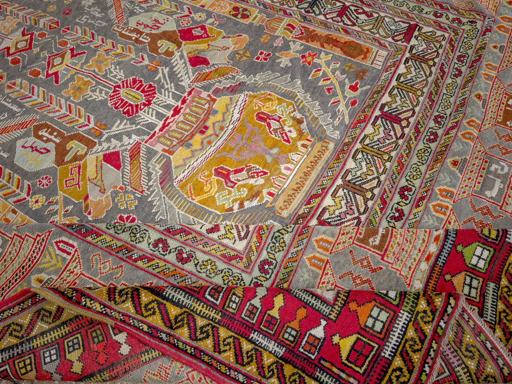 Vintage Turkish Anatolian Accent Rug, No.32074 - Gsblank
