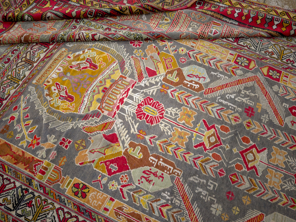 Vintage Turkish Anatolian Accent Rug, No.32074 - Gsblank