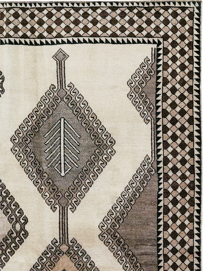 Vintage Persian Gabbeh Accent Rug (Pair: 1 of 2), No.32088 - Gsblank