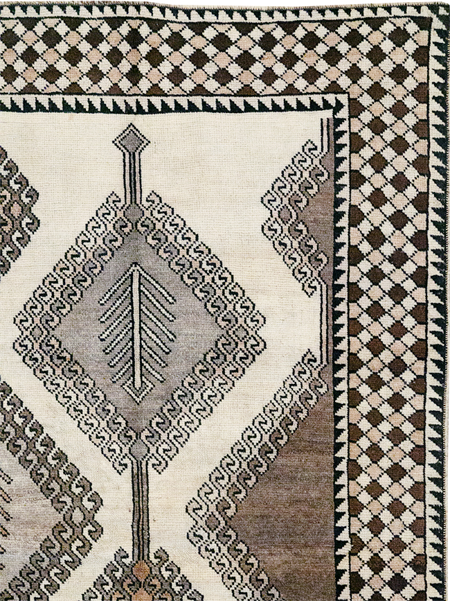 Vintage Persian Gabbeh Accent Rug (Pair: 2 of 2), No.32089 - Gsblank