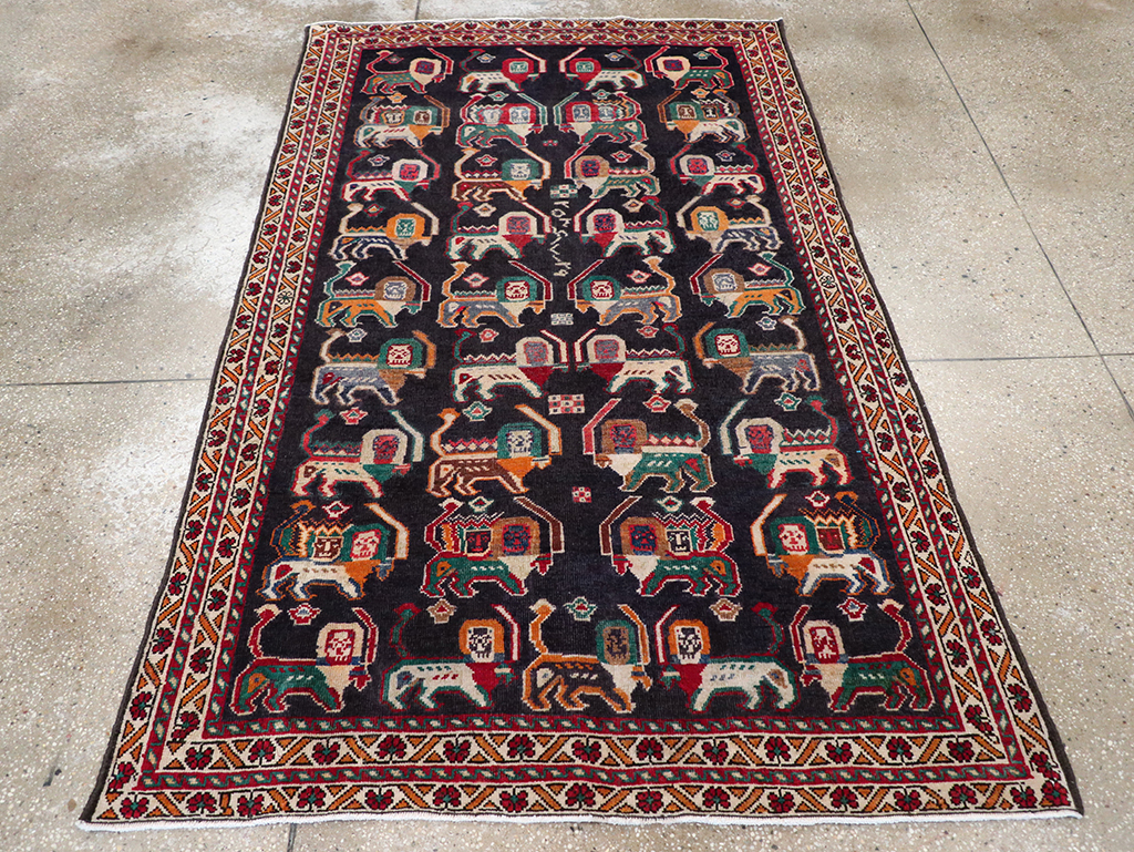 Vinatge Persian Shiraz Pictorial Accent Rug, No.32090 - Gsblank