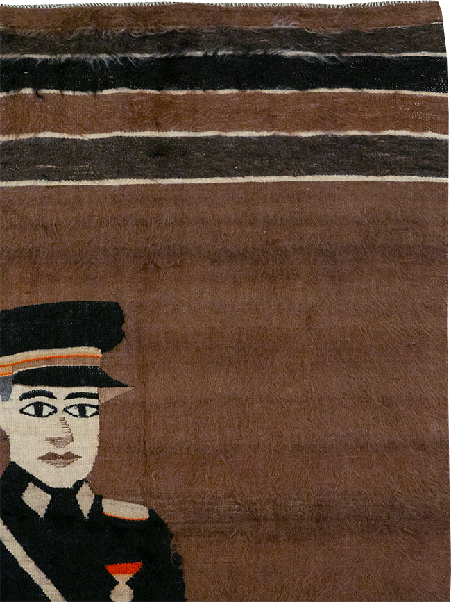 Vintage Turkish Mohair Pictorial Accent Rug, No.32105 - Gsblank