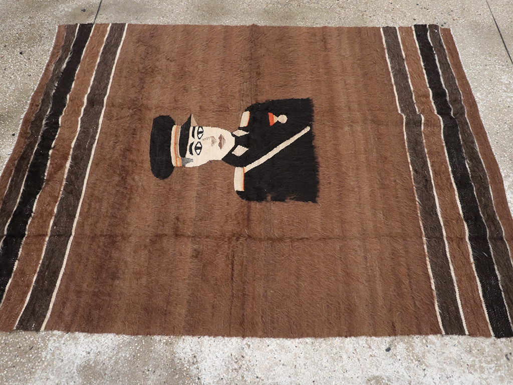 Vintage Turkish Mohair Pictorial Accent Rug, No.32105 - Gsblank