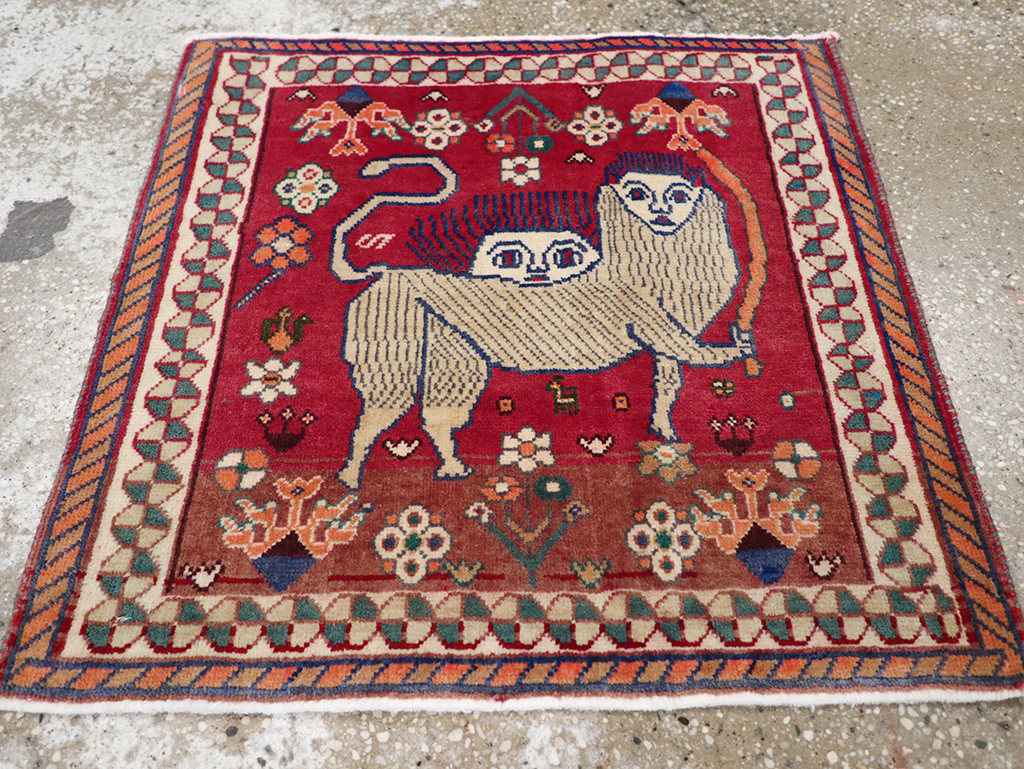 Vintage Persian Shiraz Pictorial Throw Rug, No.32107 - Gsblank