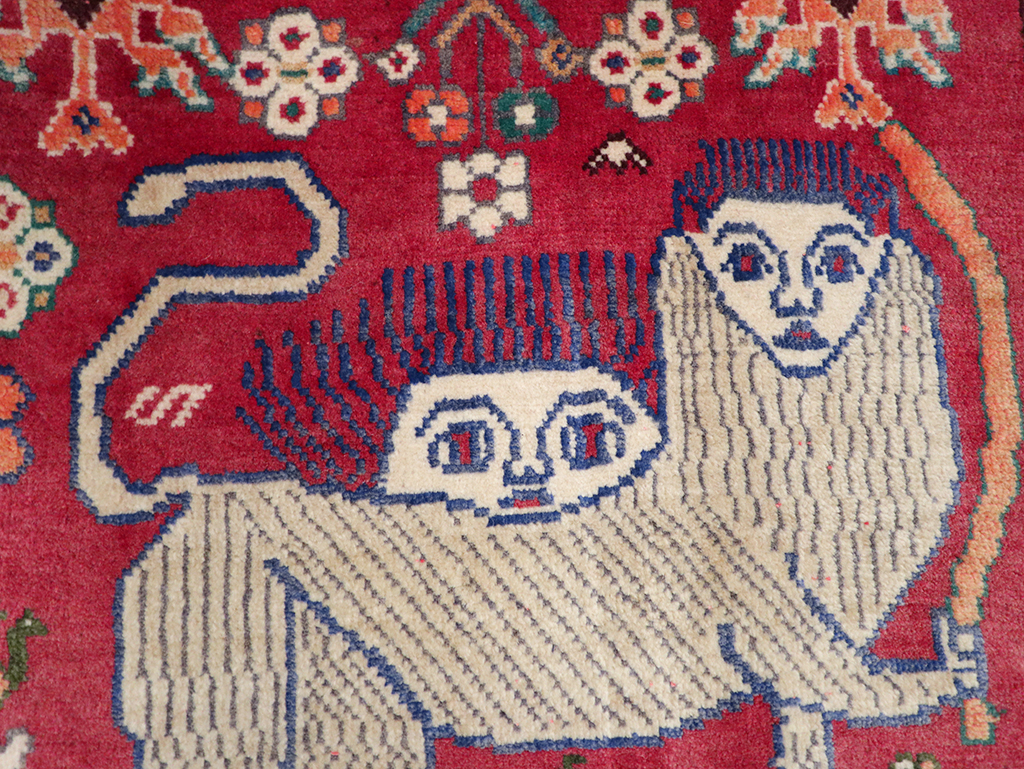 Vintage Persian Shiraz Pictorial Throw Rug, No.32107 - Gsblank