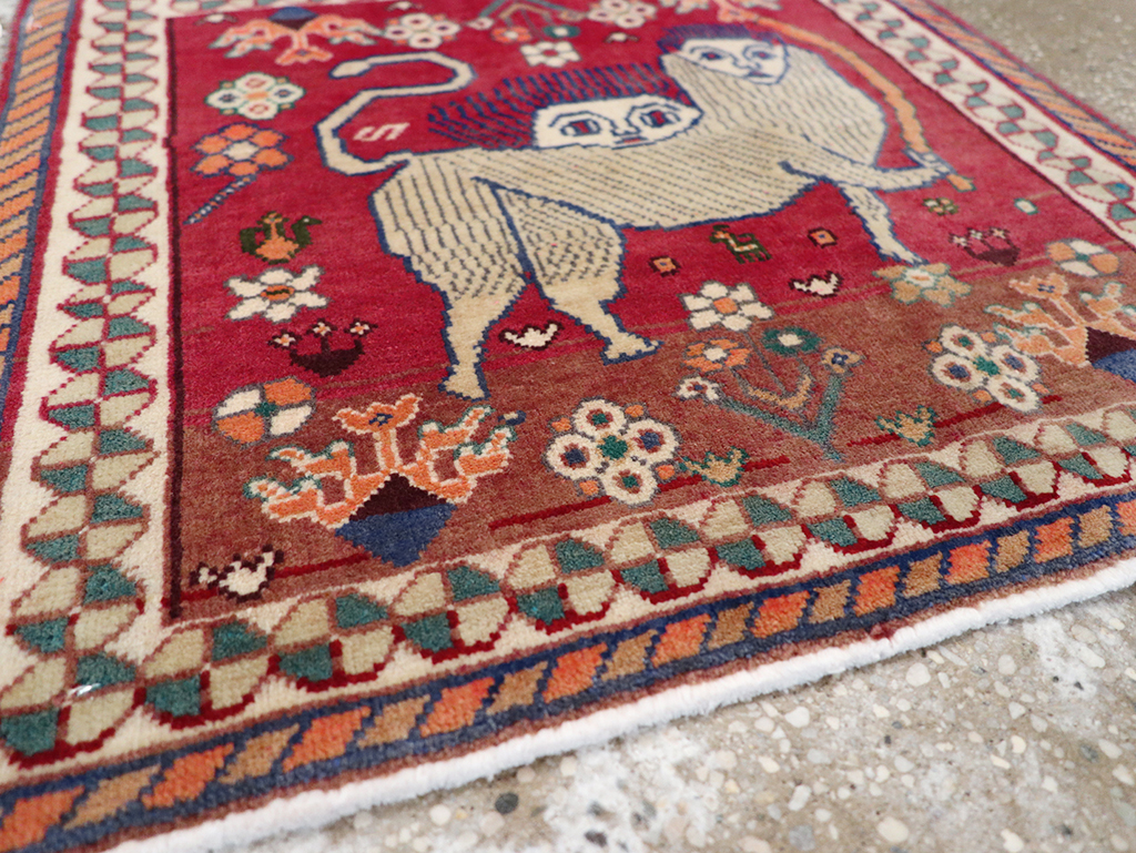 Vintage Persian Shiraz Pictorial Throw Rug, No.32107 - Gsblank