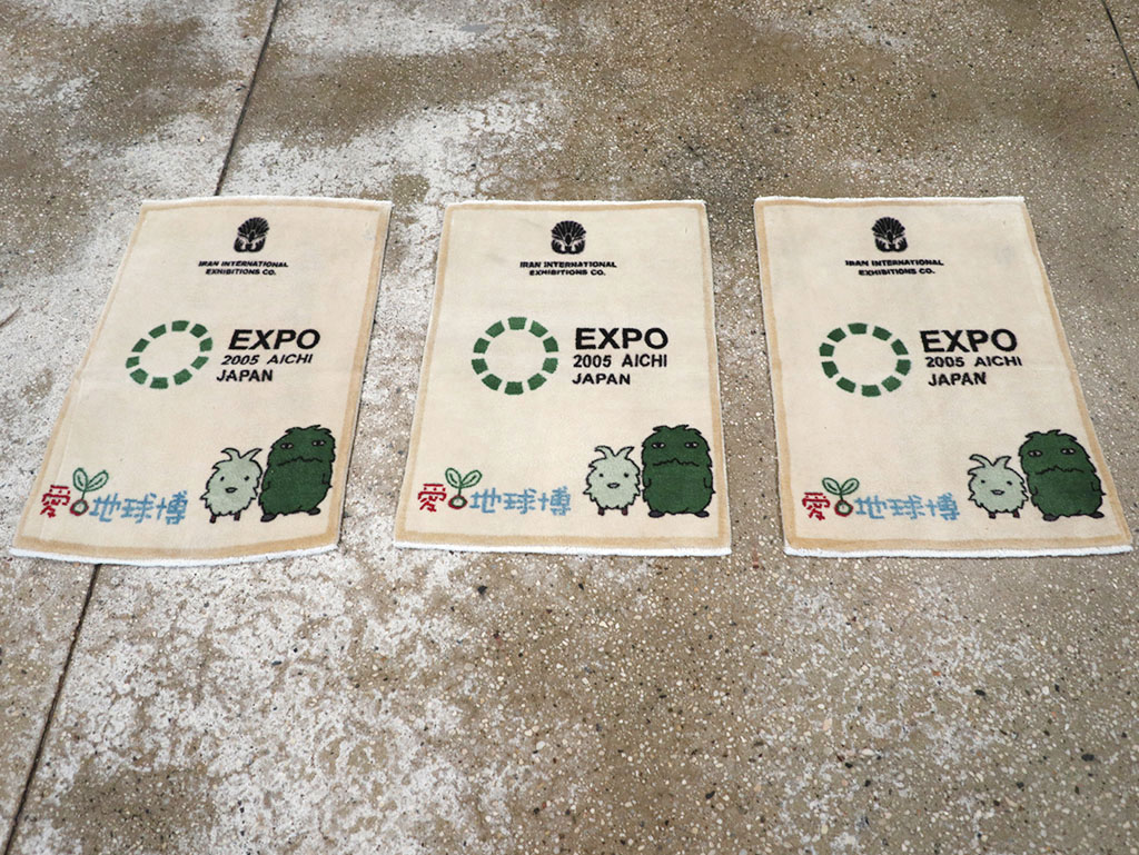 Modern Persian Sarouk Pictorial Throw Rug, No.32112 - Gsblank