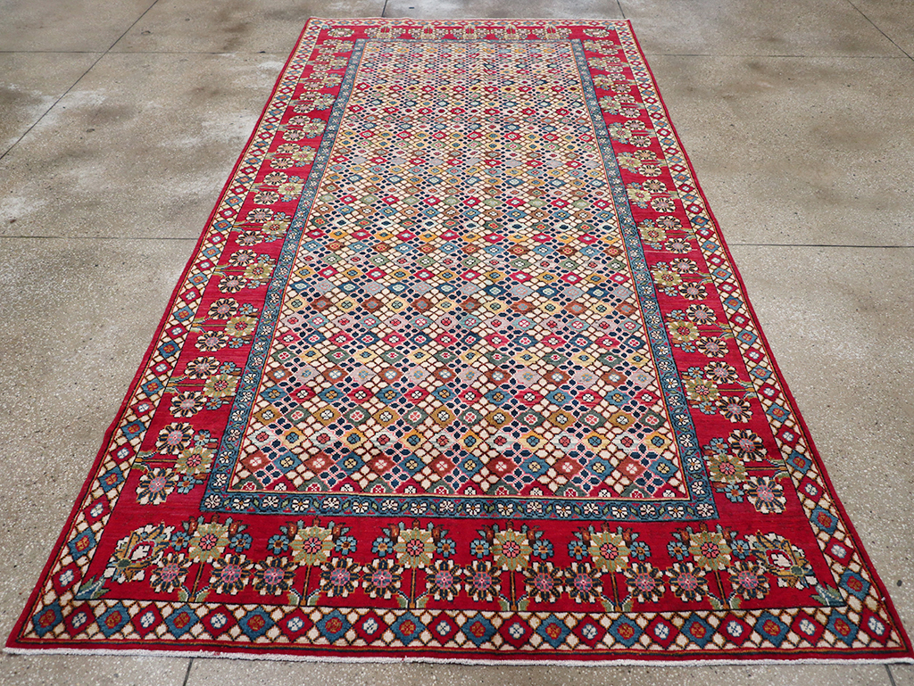 Vintage Persian Mahal Gallery Rug, No.32117 - Gsblank
