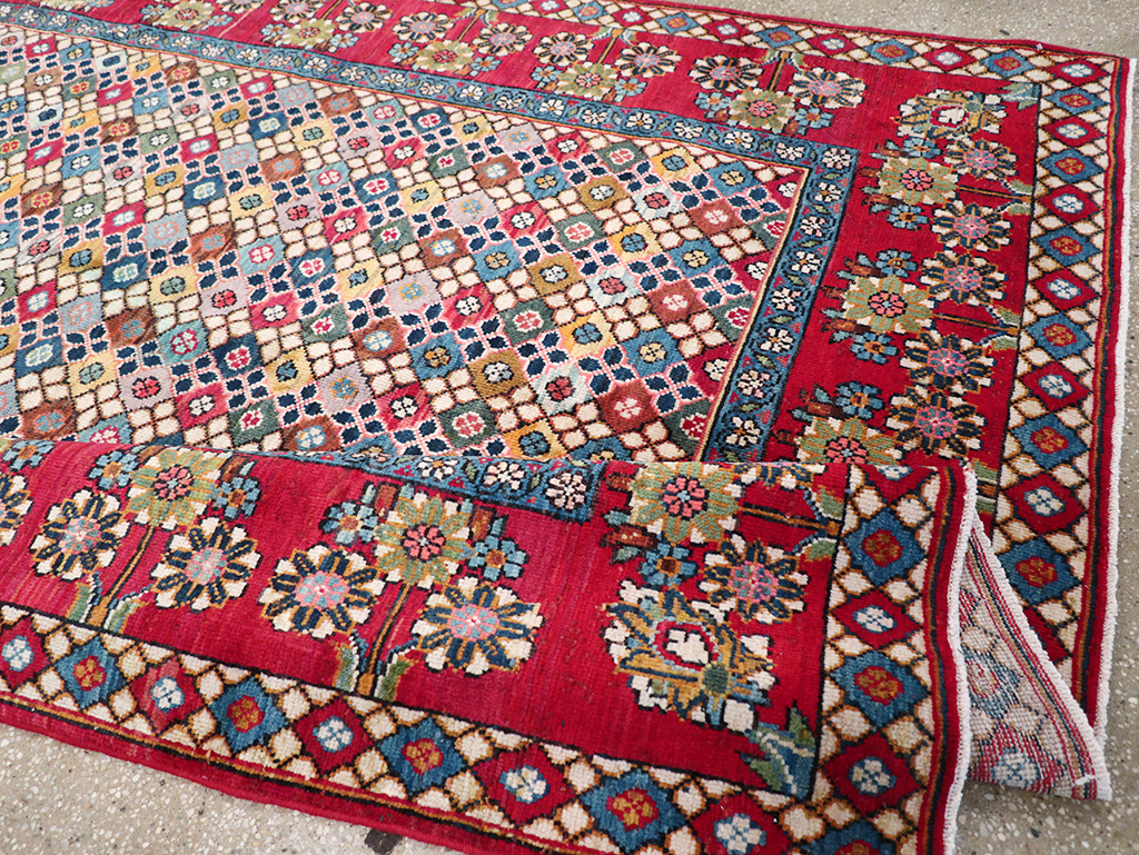 Vintage Persian Mahal Gallery Rug, No.32117 - Gsblank