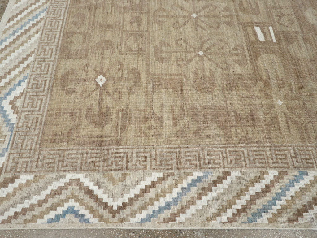 Modern East Turkestan Khotan Room Size Carpet, No.32168 - Gsblank