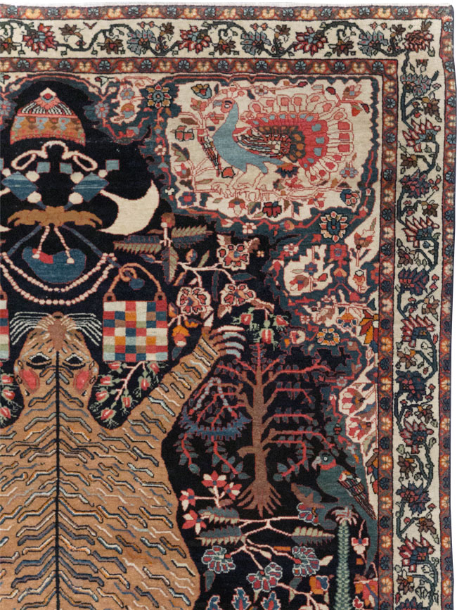 Antique Persian Sarouk Fereghan Pictorial Accent rug, No.32173 - Gsblank