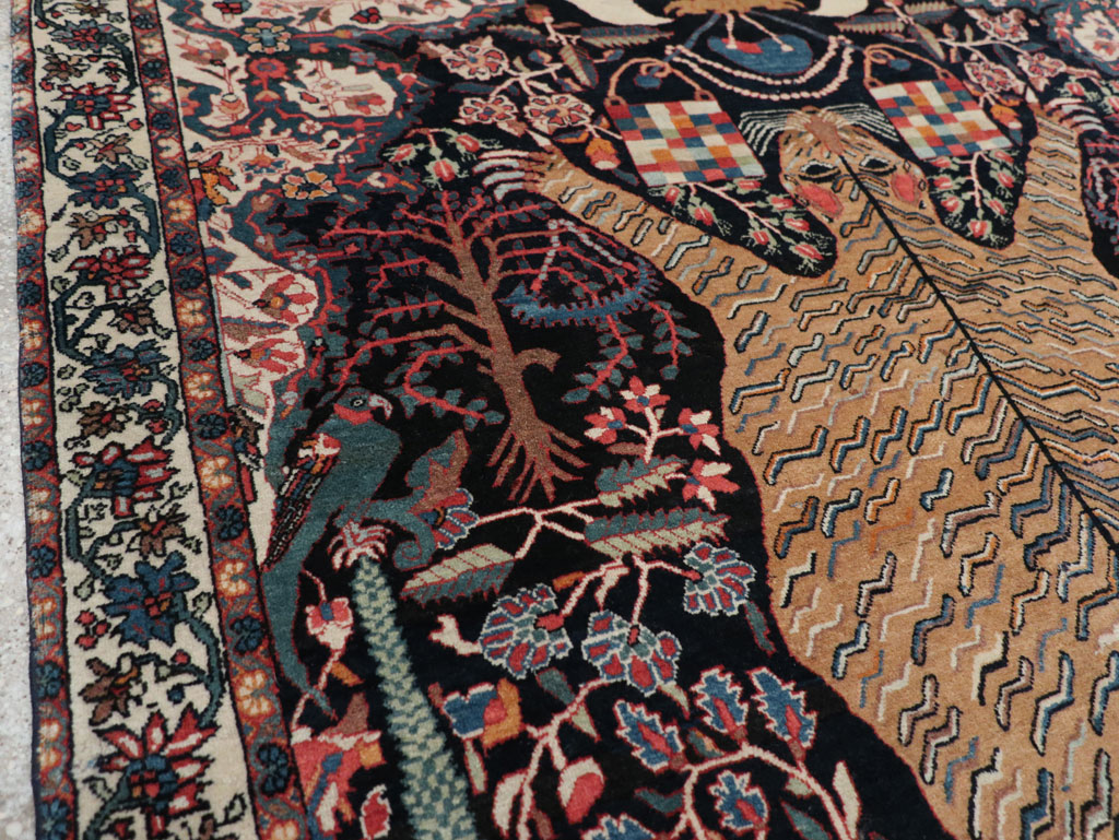 Antique Persian Sarouk Fereghan Pictorial Accent rug, No.32173 - Gsblank