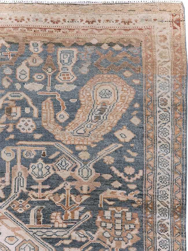 Antique Persian Bakhtiari Gallery Carpet, No.32184 - Gsblank