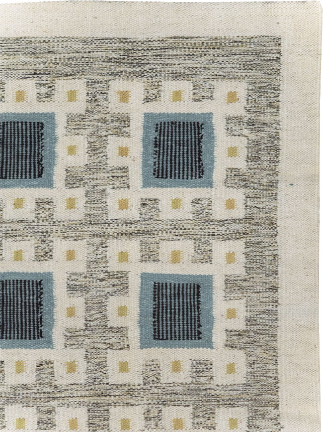 Swedish Inspired Contemporary Turkish Flatweave Accent Rug, No.32200 - Gsblank