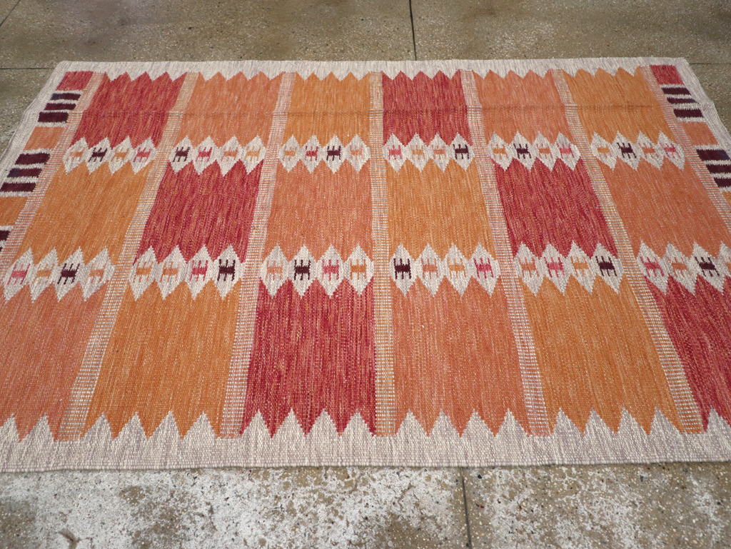 Swedish Inspired Contemporary Turkish Flatweave Accent Rug, No.32201 - Gsblank