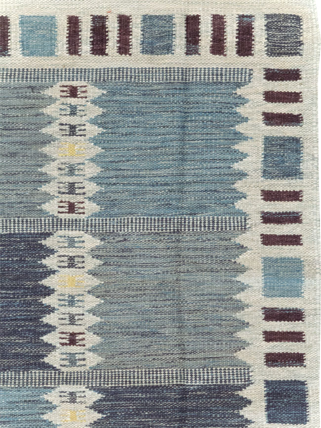 Swedish Inspired Modern Turkish Flatweave Accent Rug, No.32204 - Gsblank