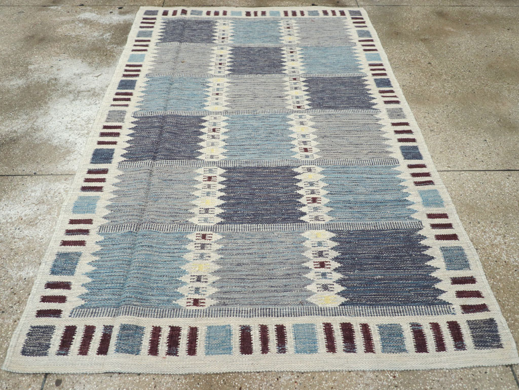 Swedish Inspired Modern Turkish Flatweave Accent Rug, No.32204 - Gsblank