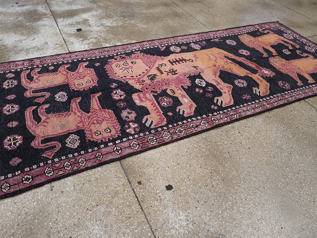 Vintage Turkish Anatolian Pictorial Runner, No.32213 - Gsblank