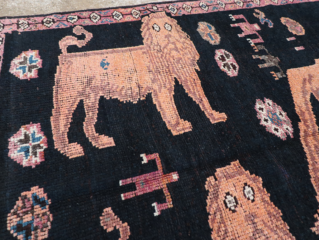 Vintage Turkish Anatolian Pictorial Gallery Rug, No.32214 - Gsblank