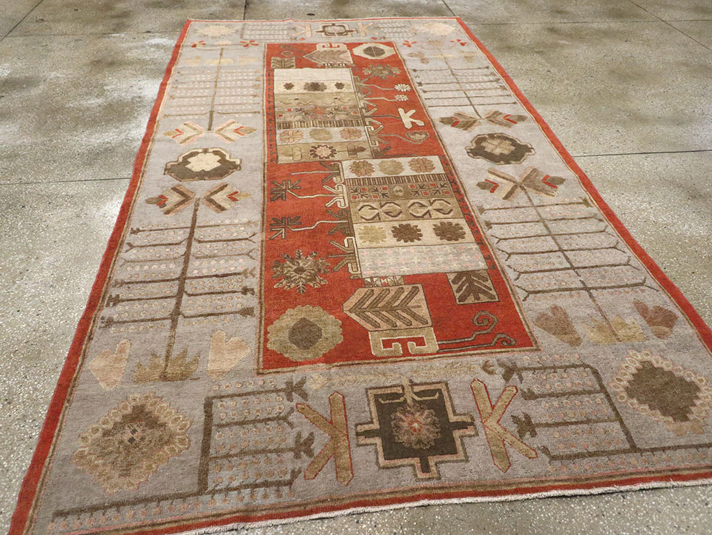 Antique East Turkestan Khotan Gallery Rug, No.32215 - Gsblank