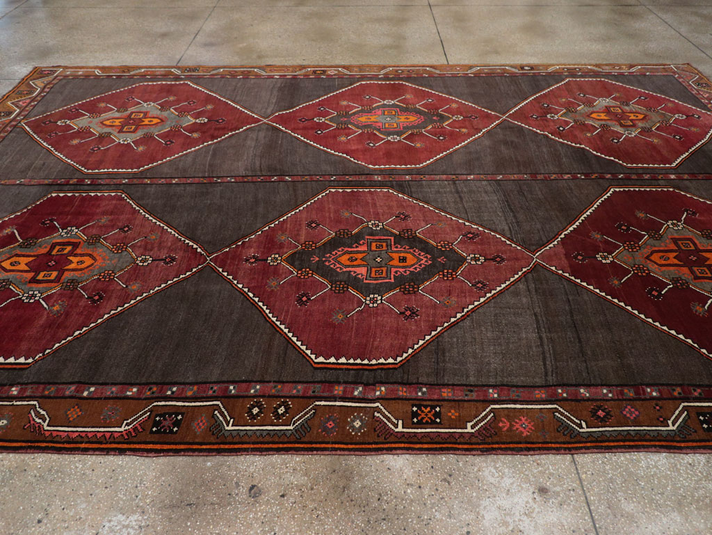 Vintage Turkish Anatolian Tribal Room Size Carpet, No.32225 - Gsblank