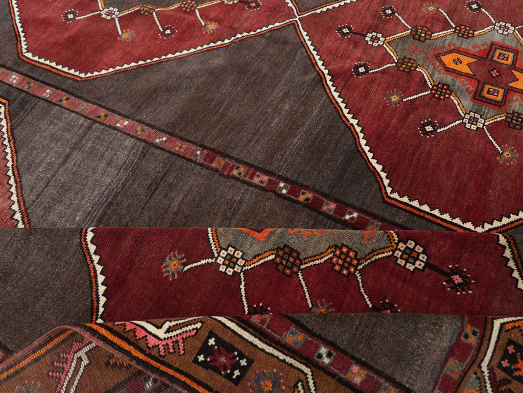 Vintage Turkish Anatolian Tribal Room Size Carpet, No.32225 - Gsblank