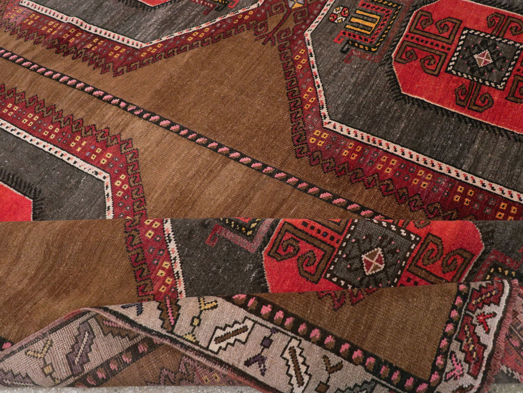 Vintage Turkish Tribal Room Size Carpet, No.32226 - Gsblank