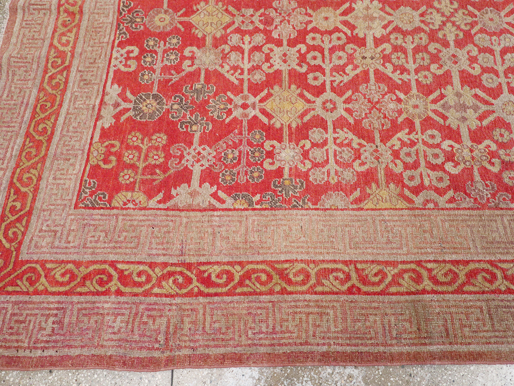 Antique East Turkestan Khotan Gallery Carpet, No.32227 - Gsblank