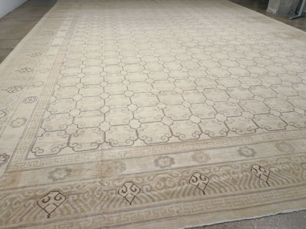 Modern East Turkestan Khotan Oversize Carpet, No.32268 - Gsblank