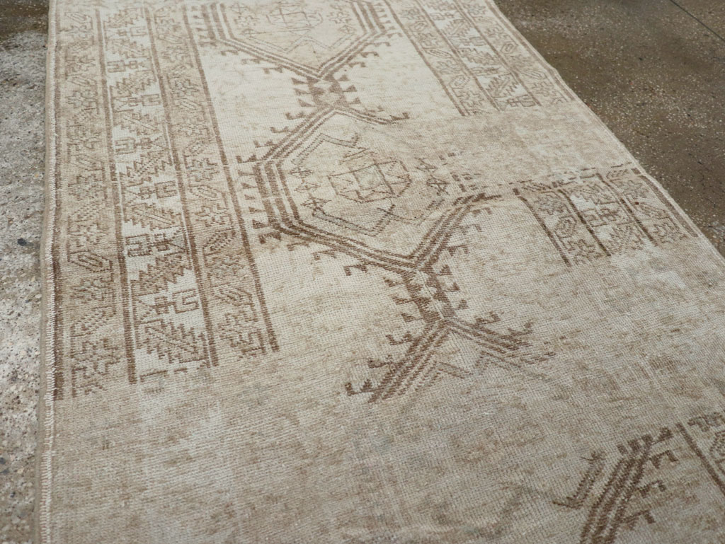 Vintage Persian Serab Runner, No.32276 - Gsblank