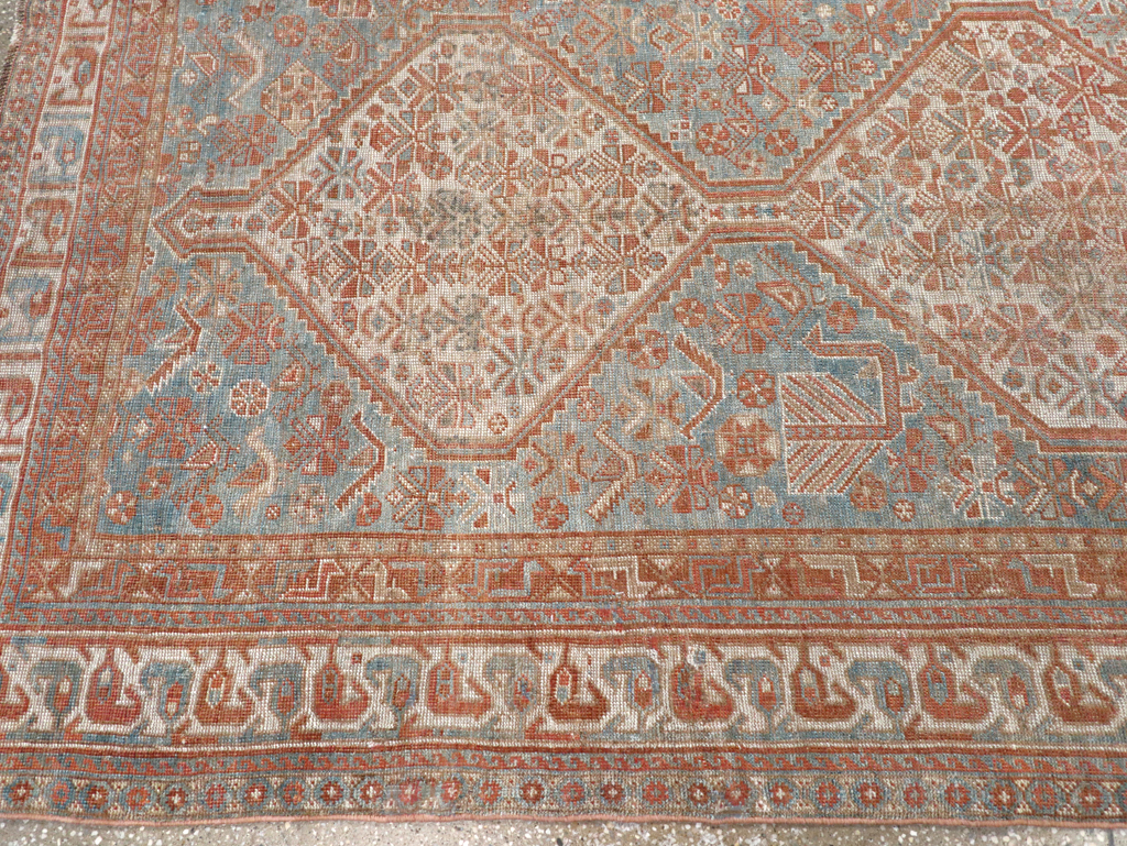 Antique Persian Shiraz Accent Carpet, No.32278 - Gsblank