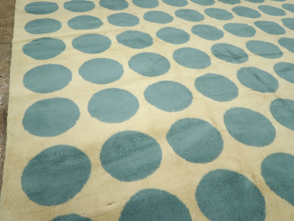 Modern Turkish Room Size Carpet, No.32287 - Gsblank