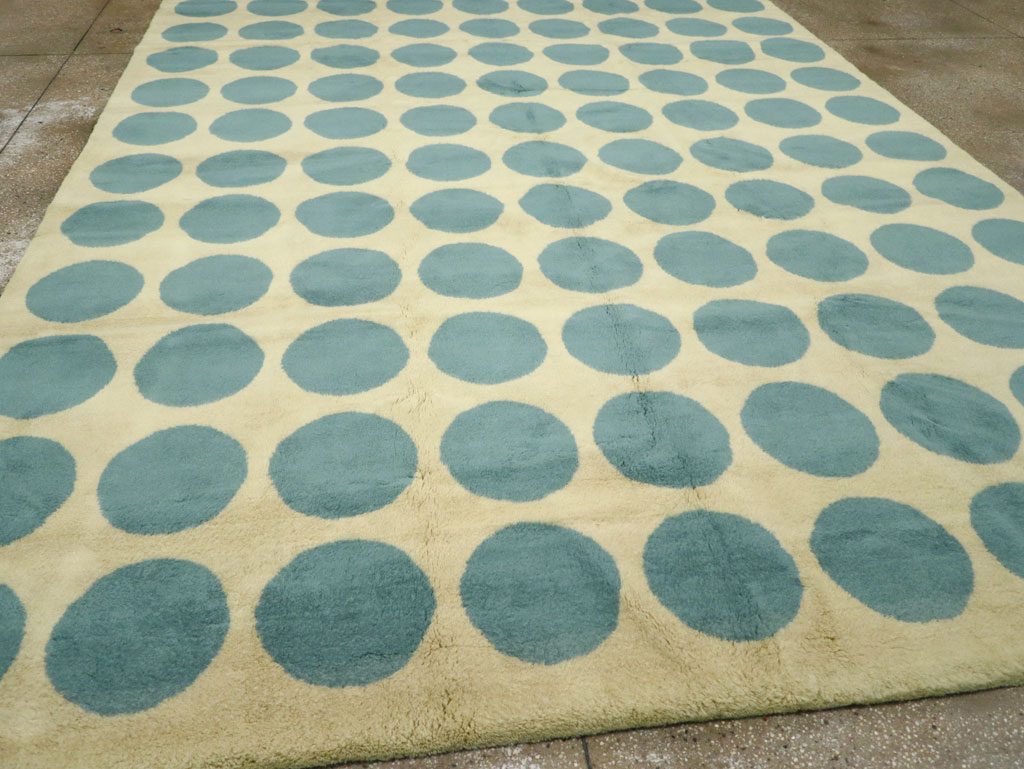 Modern Turkish Room Size Carpet, No.32287 - Gsblank