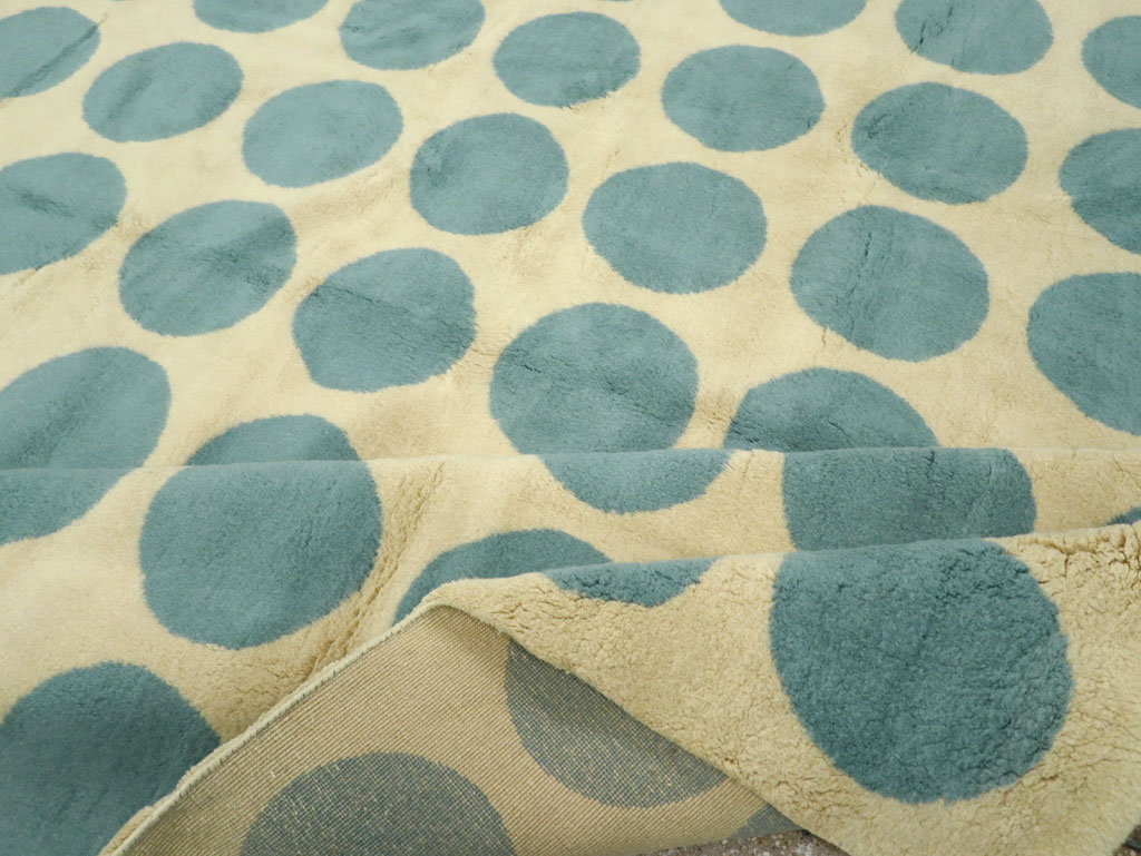 Modern Turkish Room Size Carpet, No.32287 - Gsblank