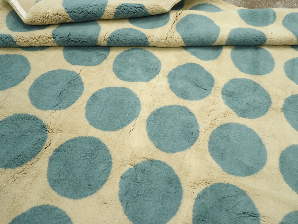 Modern Turkish Room Size Carpet, No.32287 - Gsblank