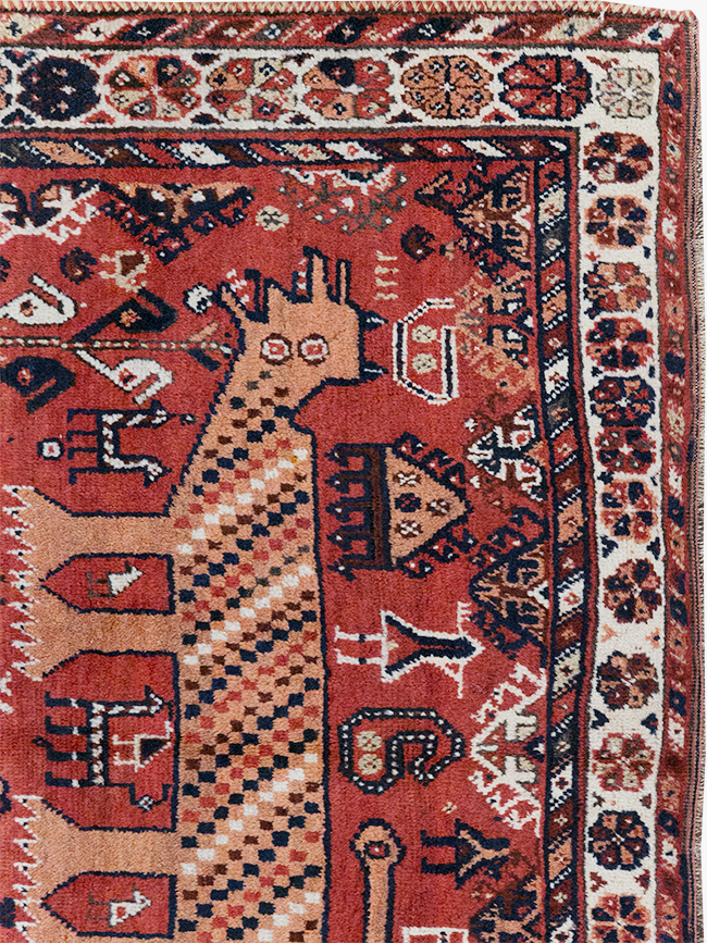 Antique Persian Shiraz Pictorial Accent Rug, No.32317 - Gsblank