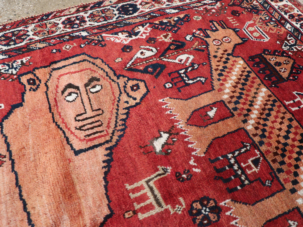 Antique Persian Shiraz Pictorial Accent Rug, No.32317 - Gsblank