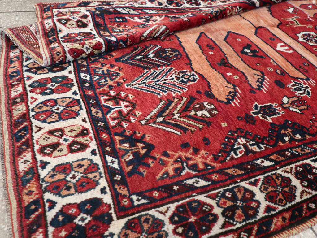 Antique Persian Shiraz Pictorial Accent Rug, No.32317 - Gsblank