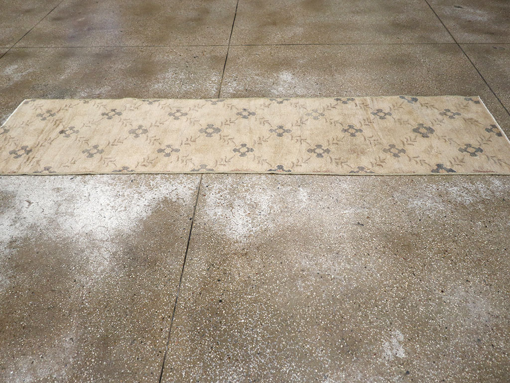 Vintage Turkish Anatolian Runner, No.32320 - Gsblank